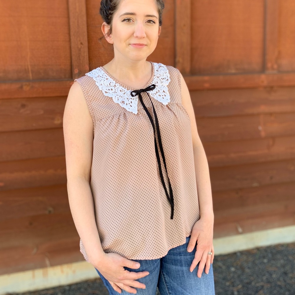 Adorable Blouse with Lace Detailing